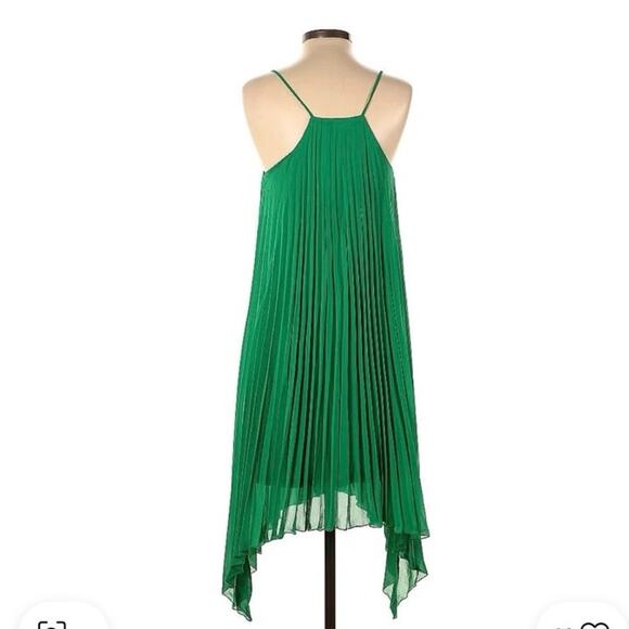 H&M Pleated Party Dress - Picture 2 of 7